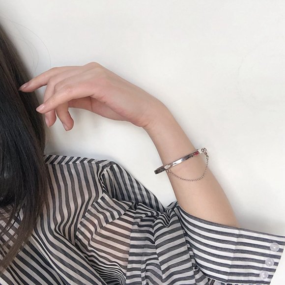 NEW Eddie Borgo Thin Safety Chain Bracelet SILVER or ROSE GOLD - Picture 5 of 11